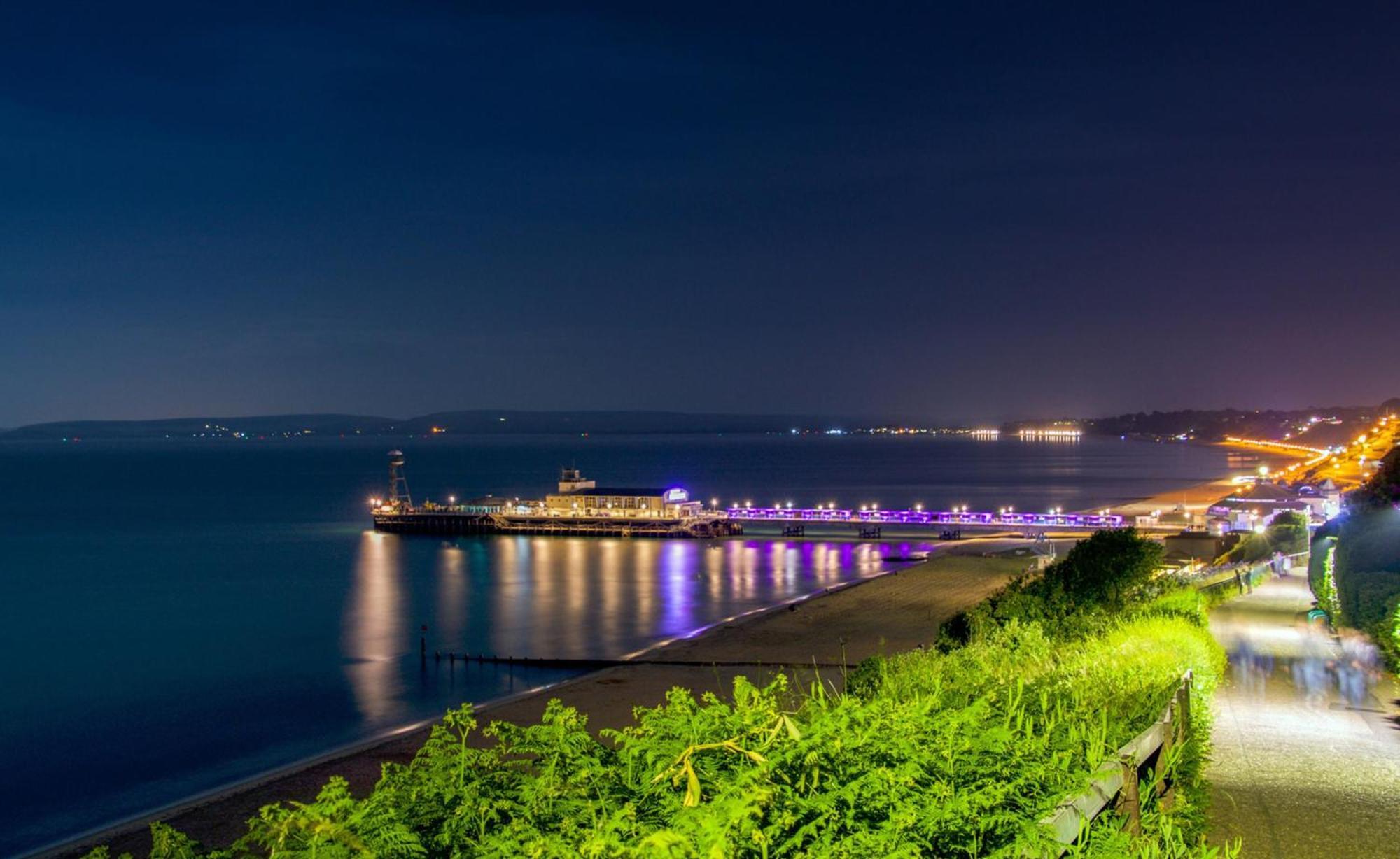 Bournecoast - Clifftop Apartment With Garden -Fm827 Bournemouth Exteriör bild