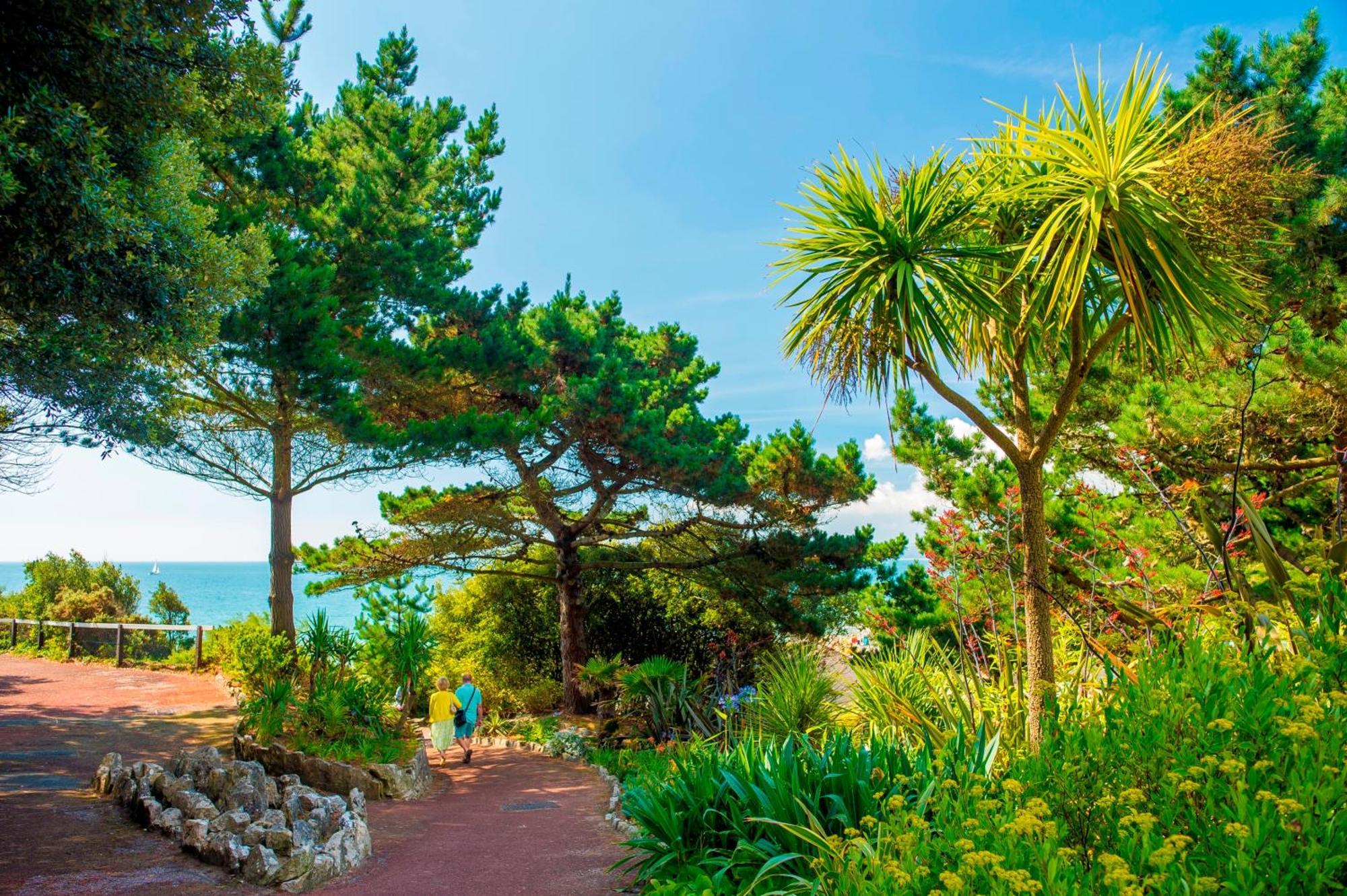 Bournecoast - Clifftop Apartment With Garden -Fm827 Bournemouth Exteriör bild