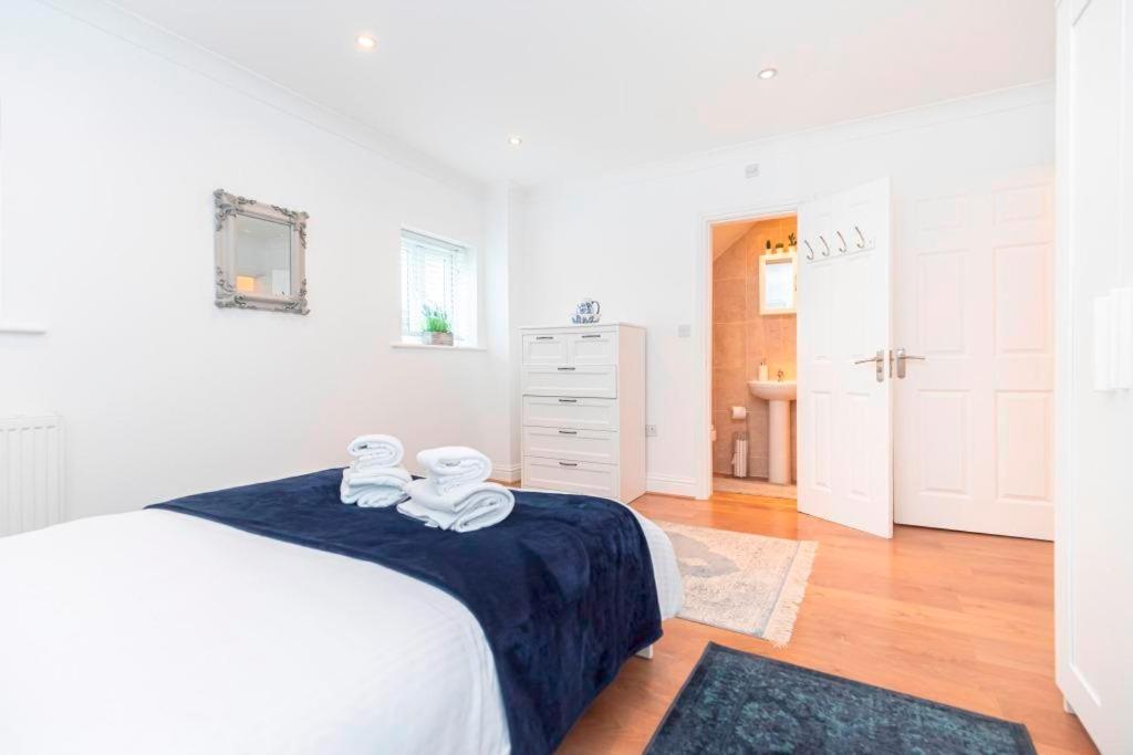 Bournecoast - Clifftop Apartment With Garden -Fm827 Bournemouth Exteriör bild