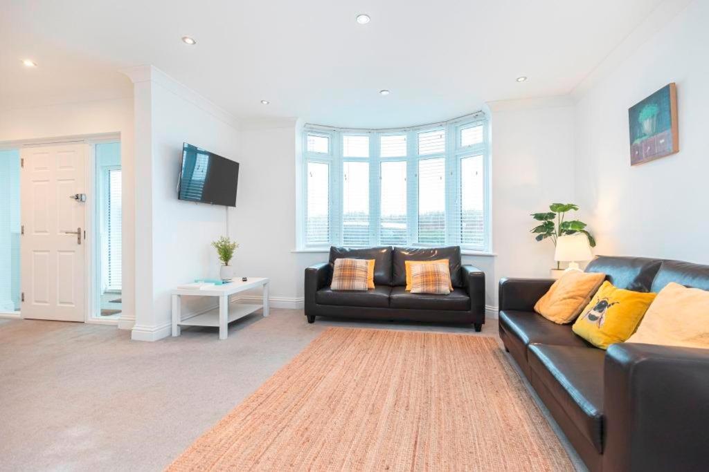 Bournecoast - Clifftop Apartment With Garden -Fm827 Bournemouth Exteriör bild